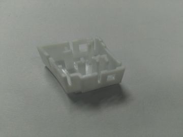 Het witte Deel van de Kleuren Plastic die Vorm met ABS Materiaal van Nauwkeurige Injectievorm wordt gemaakt